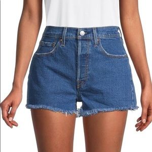 Vintage Levi’s Cut-Off High Waisted Shorts